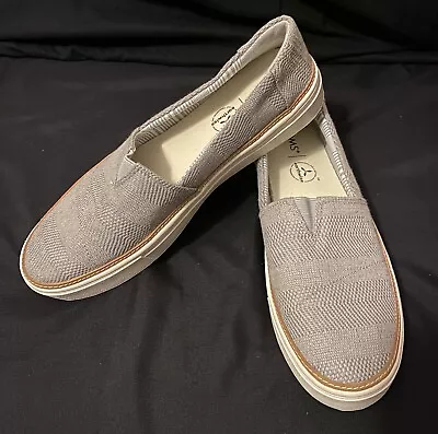 Toms Parker Slip On Womens Shoes Size 10. Great Condition  • $13.99