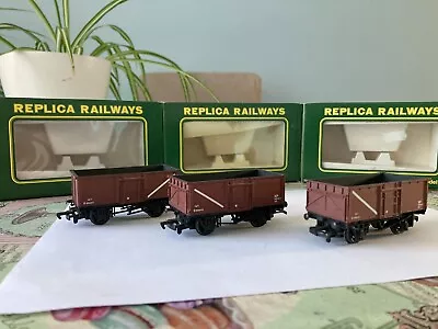 Three OO Gauge BR 16t Model Railway Mineral Wagons • £27