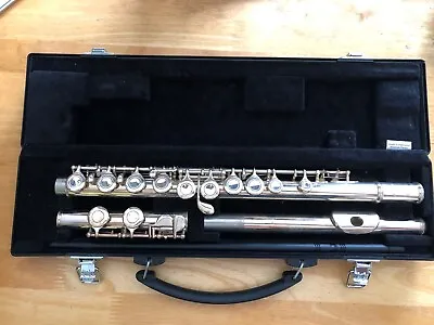 Yamaha Flute Model 221 W/Case • $1065.39