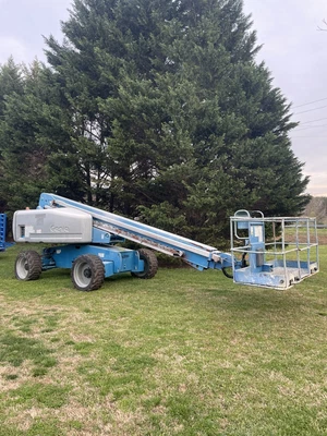 $1000 • Buy 2007 Genie S-60 (Works Great) READ DESCRIPTION FOR ACTUAL PRICE