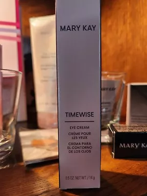 Mary Kay TimeWise Age Minimize 3D Eye Cream - 0.5 Oz NIB 💗🖤 • $34