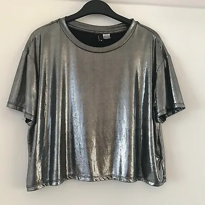 £1.50 • Buy Girls Top From H&M Cropped In Box Shape At The Waist. Size S. Silver Shiny. 