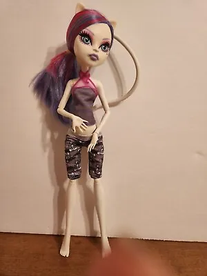 Monster High Fangtastic Fitness Catrine Demew Doll (No Stand) F14 • $28