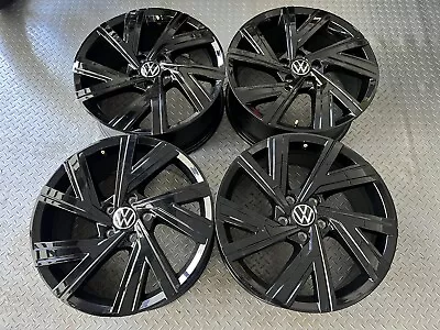 Original VW Golf 8 GTI R GTD 5H Bergamo Felge 18 Zoll 5H0601025AE /M/AB Black • $1095