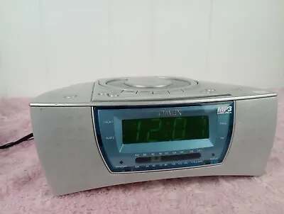 Timex T610S Stereo CD Dual Alarm Clock Radio With Nature Sounds And MP3 Line-in • $49