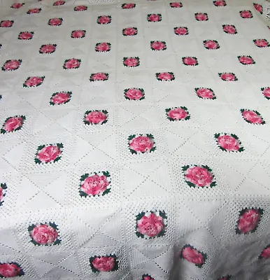 Vintage Crochet Bedspread Pink Roses White Cottagecore Full Queen 70x88 Fringe • $77.53