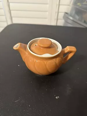 Halls Tea Pots • $10