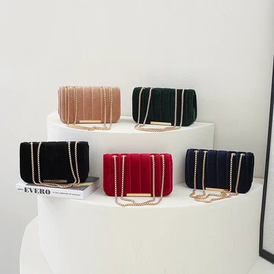 £14.99 • Buy One Shoulder Velvet Chain Crossbody Bag