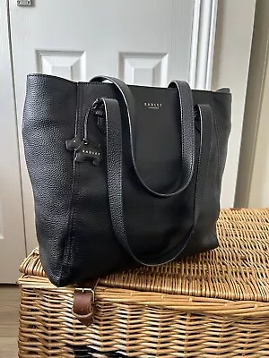 🌺 FAB Radley Wood Street Black Leather Zip Top Large Tote / Shoulder Hand Bag • £1.20