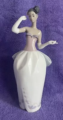 Lladro Black Legacy SHARIA #6180 Porcelain African American Woman Elegance Bow • $400