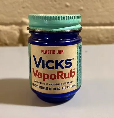 Vintage Vicks VapoRub 1.5 Oz. Cobalt Blue Plastic Jar With Metal Lid • $9.99