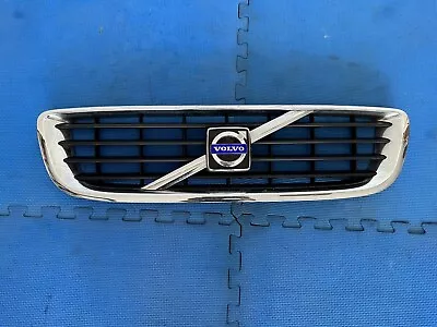 2008 - 2011  Volvo S40 V50 Front Bumper Grill W/ Emblem Genuine • $149.99