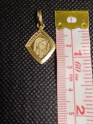 Versace Gold Pendant W/Chain Genuine 18k  Gold Virgin Mary Pre Owned Never Used • $495