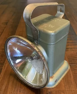 Vintage Delta Poweray Green Hand Held Lantern 6 Volt Made In USA Used • $24