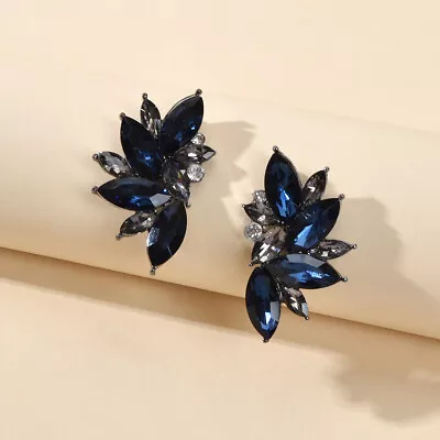 $1.99 • Buy Female Luxurious Jewelry Sparkly Crystal Flower Stud Bridal Engagement Earrings
