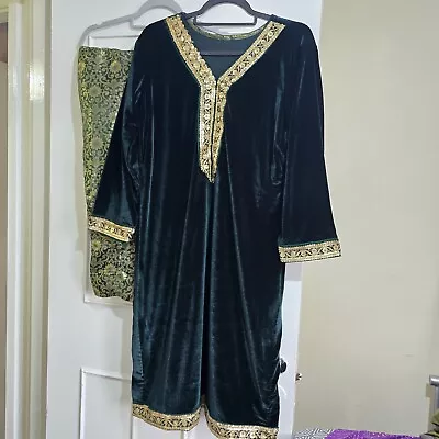 Pakistani Velvet Shirt With Jamawar Trouser • £28