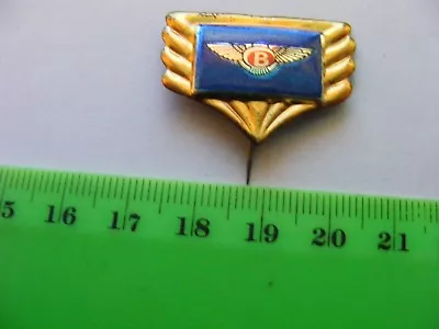 BENTLEY Car: Very Old Lapel Badgeprobably.1950s Tinlitho/tinplate.(F). • $20