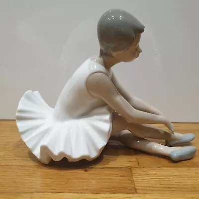 Lladro Nao Ballerina Figurine • £8.99