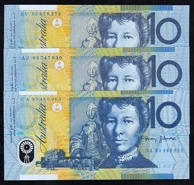 1993 AUSTRALIA 10 DOLLARS BANKNOTES - UNCIRC TRIO/BLUE DOBELL SHADES - R316a • $95