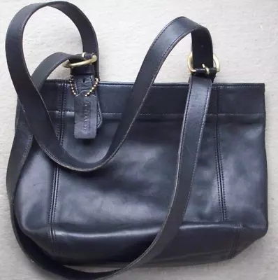 Vintage Coach Black Leather Shoulder Bag • $44.95