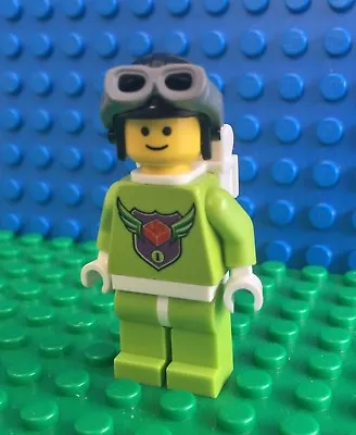 Lego MASTER BUILDER ACADEMY 1 Pilot Spaceman Helmet Minifigure Minifig 20200 • $22.79