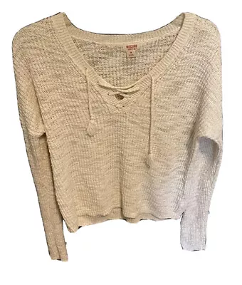 Mossimo Supply Sweater Top Women’s White Size Medium • $9.99