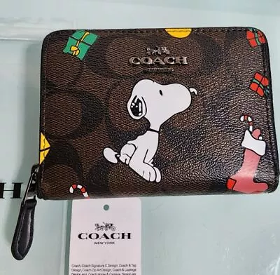 COACH X Snoopy Leather Brown Black Round Zipper Christmas Wallet From JAPAN • $245.20