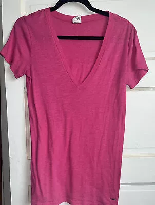 Victorias Secret PINK - Everyday Solid V-Neck Tee T-shirt Top 🌸 • $19.99