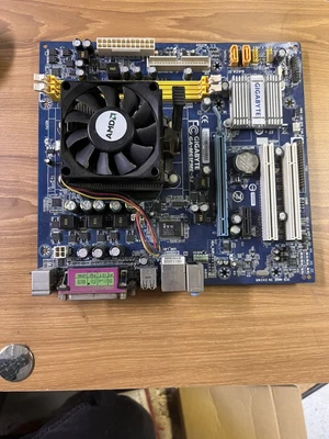 $10 • Buy Gigabyte Technology GA-M61PME-S2, Socket AM2, + CPU + 4GB RAM