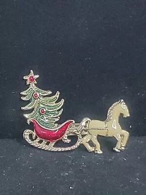 Vintage Unbranded Enamel And Gold Tone Horse Drawn Christmas Sleigh Brooch • $3.50