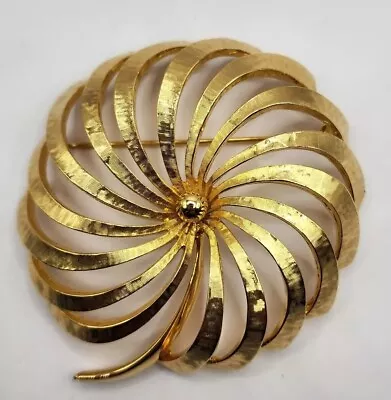 Vintage Monet Signed Gold Tone Large Flower Round Brooch Pin • $11.99