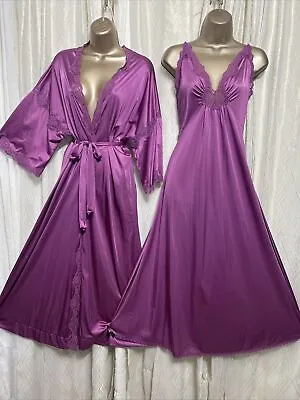 VTG P M PEIGNOIR Miss Elaine Nightgown NYLON OLGA ESQUE Rich Lilac Lace • $84.99