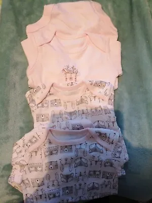 £3 • Buy Baby Girl Vest 3-6 Months