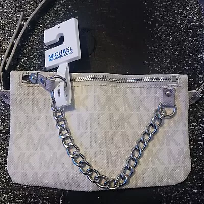 Michael Kors Mini Purse • $15