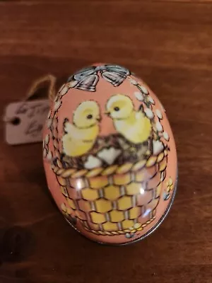 Vintage Tin English Easter Egg. • $5.50