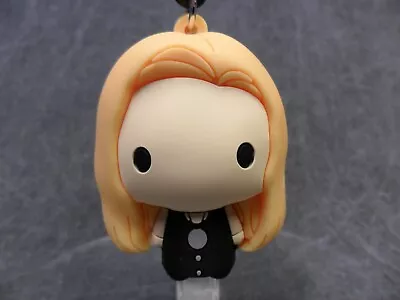 Friends NEW * Phoebe Buffay Clip * Blind Bag Series 3 Monogram Keychain • $8.95