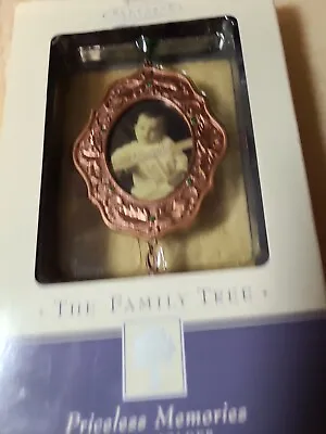 Hallmark Priceless Memories The Family Tree Decorative Hanging Photo Holder • $4.99
