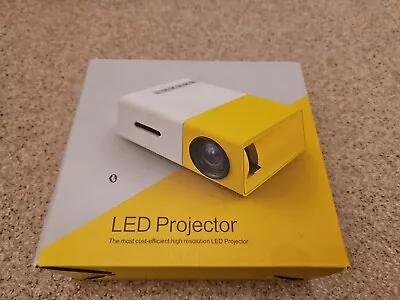 Excelvan YG300 Mini Portable LED Pocket Projector • £9.99