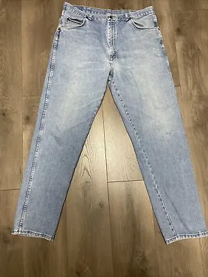 Vintage Wrangler Rugged Wear Men’s Light Wash Jeans 38x34 • $19.99
