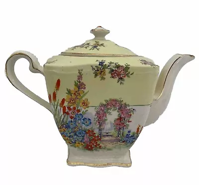 ROYAL WINTON Vintage Teapot - Please Read Description  • $70