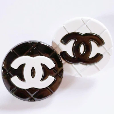 £85.41 • Buy CHANEL Vintage Button Lot 2 Set W4402