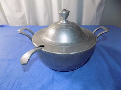 Vintage Wilton Columbia Armetal Soup Tureen With Lid & Ladle - USA RWP • $18.99