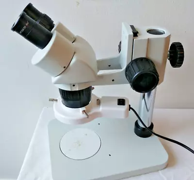 Stereo Microscope 20X~40X Zoom Range WF10x/20 Super Widefield Eyepieces VGC • £51