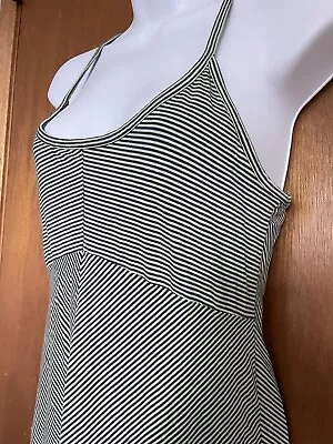 Patagonia Sundress With Built In Bra Size M Light And Dark Green Small  Stripes • $12.99