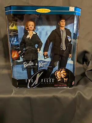 1998 BARBIE & KEN THE X FILES GIFTSET FIGHT THE FUTURE NRFB Mattel 19630 • $35