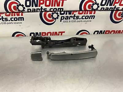 2007 Infiniti V35 G35 Passenger Right Exterior Door Handle Bracket OEM 11BGYEE • $61