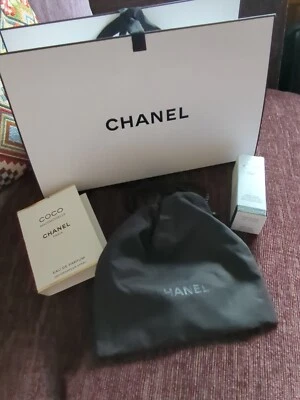 £9.99 • Buy Chanel Logo Drawstring Bag, Mademoiselle / Jersey Edp & Cream Sample  Chanel ++