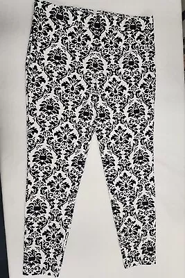 Cece By Cynthia Steffe Womens Legging Pant Floral Print Black And White Size XL • $29