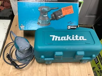 Makita BO5030K 5  Random Orbit Sander With Tool Case • $49.99