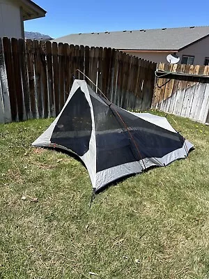 MOUNTAIN HARDWEAR-Lightpath 3 Tent-black/gray/blue • $150